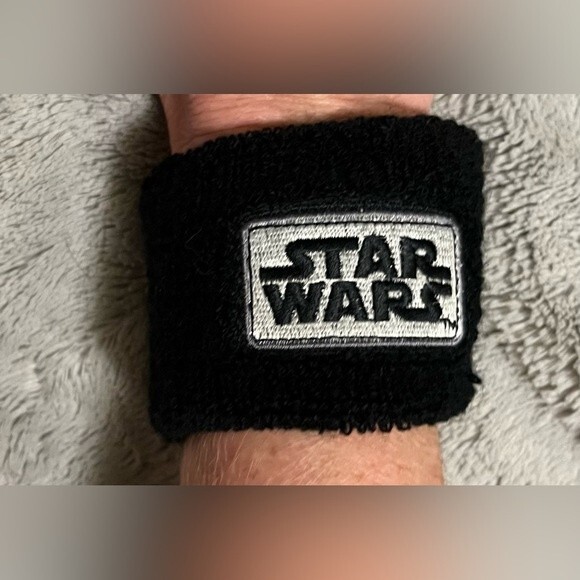 Vintage Y2K 2004 Lucasfilm STARWARS Wrist Cuff - Picture 1 of 4
